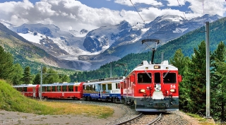 La belleza del tren histrico de Los Alpes